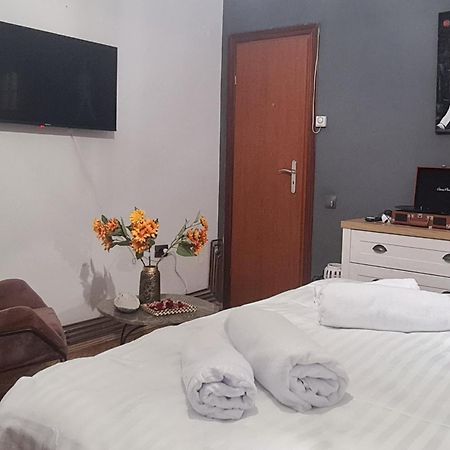 Cozy Studio In Noble House Main Square Kluż-Napoka Zewnętrze zdjęcie